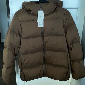 Uniqlo Cocoon Ultra light down puffer NWT dark brown size xsmall